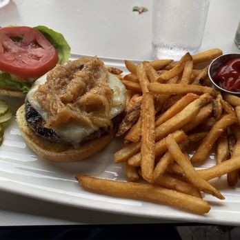 Dryft - Dryft Burger - Seafood Near Me - Revere, Massachusetts