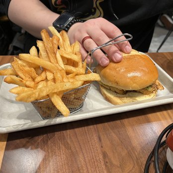 Oakland Draft House - The California chicken sandwich - Wine Bars Near Me - Oakland, California