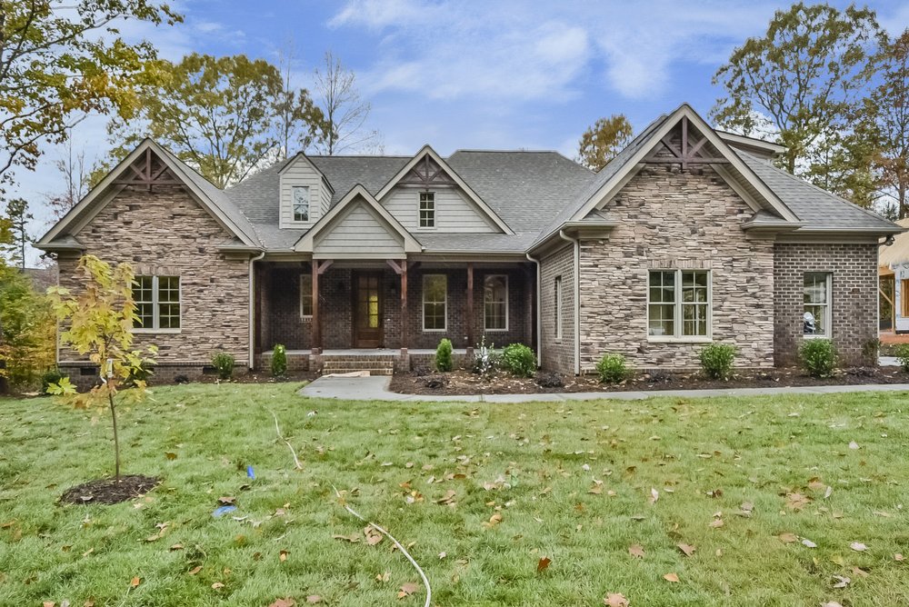 Slide of Soni Construction