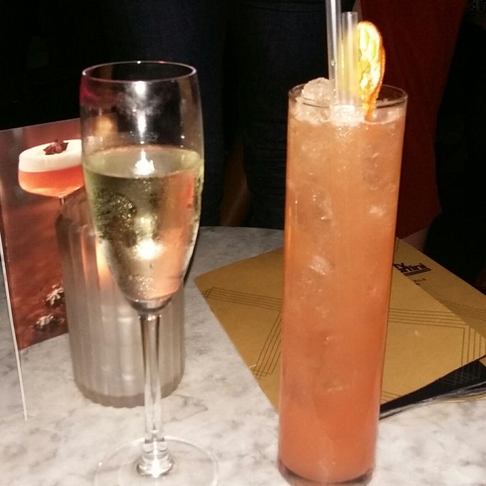 Dirty Martini - Cocktail Bars Near Me - London, XGL