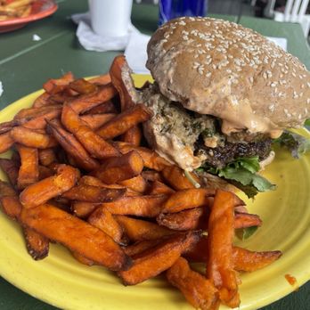 Hobbit Cafe - Burgers Near Me - Houston, Texas