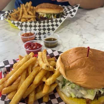 Burger Fresh & More - Burgers Near Me - Conroe, Texas Burger Fresh & More - Burgers Near Me - Conroe, Texas