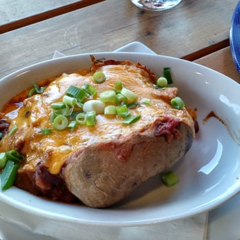 Lucky's Smokehouse - Smokehouse Near Me - Sechelt, British Columbia
