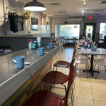 Wake Up Café - Quite Saturday morning - American Near Me - New Smyrna Beach, Florida Wake Up Café - Quite Saturday morning - American Near Me - New Smyrna Beach, Florida