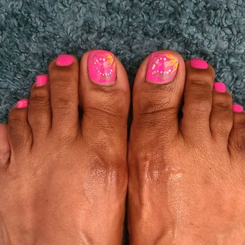 Mini Nail Salon - Pedicure with design by Kate. - Nail Salons Near Me - Columbia, Maryland