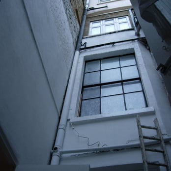 Hanover Hotel - Shaft from the door in the room latched by a simple hook and eye - Hotels Near Me - London, XGL