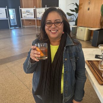 Gold Bar Distillery - Happy me - Distilleries Near Me - San Francisco, California