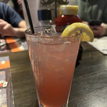 Tamarack Alehouse & Grill - Burgers Near Me - Lakeside, Montana