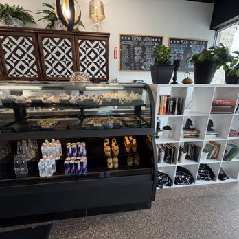 Day 6 Coffee - Pastries & books - Coffee & Tea Near Me - Richmond, Texas Day 6 Coffee - Pastries & books - Coffee & Tea Near Me - Richmond, Texas