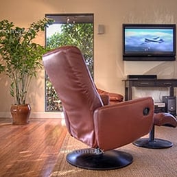 Comfortable, modern pilot's lounge