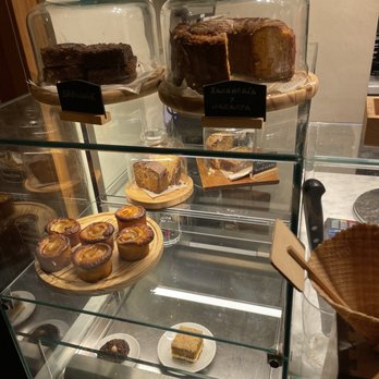 DelaCrem - Pastries - Ice Cream & Frozen Yogurt Near Me - Barcelona, B