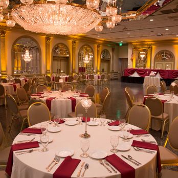 Martin's Caterers - Wedding set up with ivory and burgundy decor options. We offer our clients the choice of over 50 colors of linens to choose from. - Caterers Near Me - Baltimore, Maryland