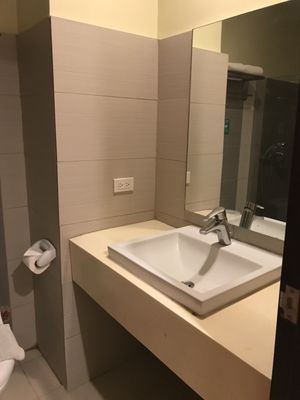 Go Hotels Iloilo by null