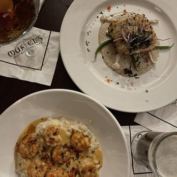 Muriel's Jackson Square - BEST Shrimp and Grits EVER!! Dijon Mustard Crusted Salmon - Cajun/Creole Near Me - New Orleans, Louisiana Muriel's Jackson Square - BEST Shrimp and Grits EVER!! Dijon Mustard Crusted Salmon - Cajun/Creole Near Me - New Orleans, Louisiana