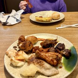 United Buffet - Nice assortment of food