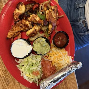 Drake's - American Near Me - Knoxville, Tennessee