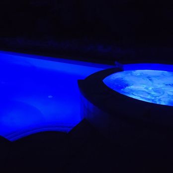 Wells Pools - Hot Tub & Pool Near Me - Rancho Cordova, California