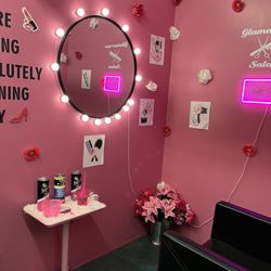 Glamorous Pix’s Selfie Museum