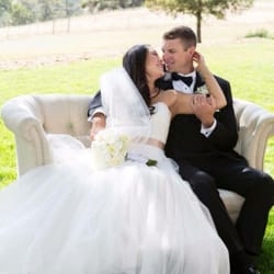 Simple Country Weddings - Photo credit Rita Temple Photography