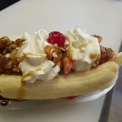 Derita Dairy Bar - Banana Split