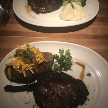 Houston's Restaurant - Hawaiian rib - New American Near Me - Irvine, California Houston's Restaurant - Hawaiian rib - New American Near Me - Irvine, California