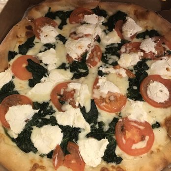 Jake's on Greentree - Small spinach, ricotta, tomato pizza - Italian Near Me - Blackwood, New Jersey