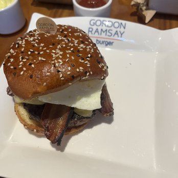 Gordon Ramsay Burger Las Vegas - Burgers Near Me - Las Vegas, Nevada