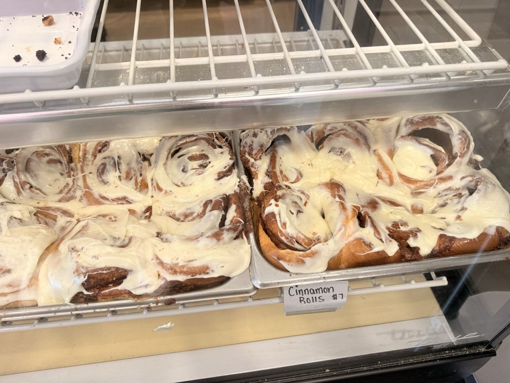 Butterkreme Queen Logo
