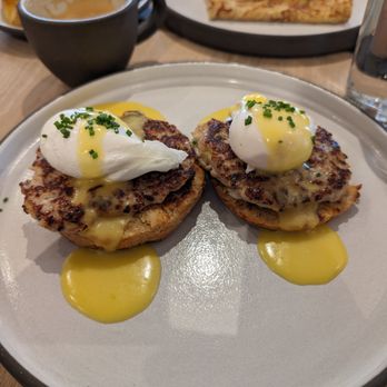 Eller Bakery - Eggs Benedict - Bakeries Near Me - Costa Mesa, California