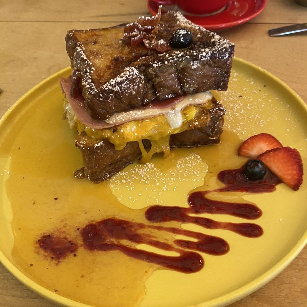 Abracadabra - Montecristo sandwich - Breakfast & Brunch Near Me - San Juan, Puerto Rico