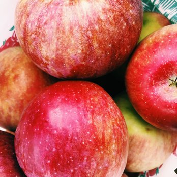 Demarest Farm - Liberty and Coriander apples - Farmers Market Near Me - Hillsdale, New Jersey
