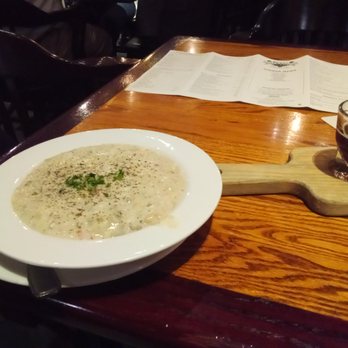 Glacier BrewHouse - tasty smoked salmon chowder - American Near Me - Anchorage, Alaska