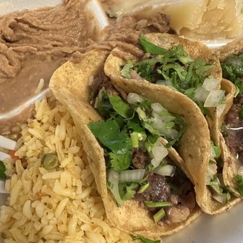 Taqueria Pinocho - 3 tacos especial - Mexican Near Me - Dallas, Texas Taqueria Pinocho - 3 tacos especial - Mexican Near Me - Dallas, Texas