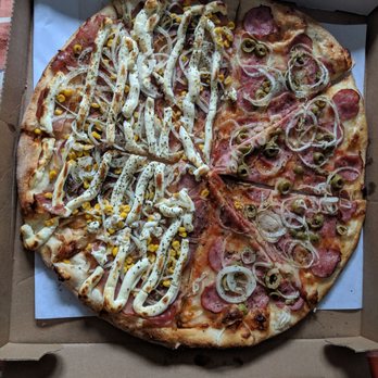 Pizzeria Sao Paulo - Half-half pizza: calabresa & Canadian ham with cream cheese - Pizza Near Me - Newark, New Jersey Pizzeria Sao Paulo - Half-half pizza: calabresa & Canadian ham with cream cheese - Pizza Near Me - Newark, New Jersey