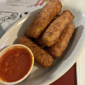 Gaslamp Bar & Grill - Mozzarella sticks - American Near Me - Issaquah, Washington Gaslamp Bar & Grill - Mozzarella sticks - American Near Me - Issaquah, Washington