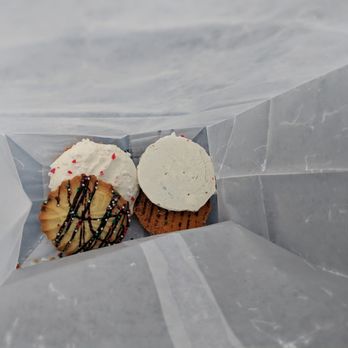 Eet Gud Bakery - Peppermint and butter cookies - Bakeries Near Me - Trenton, New Jersey