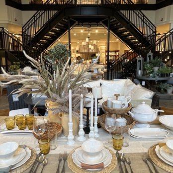 Pottery Barn - Warm welcome - Furniture Stores Near Me - Tampa, Florida Pottery Barn - Warm welcome - Furniture Stores Near Me - Tampa, Florida