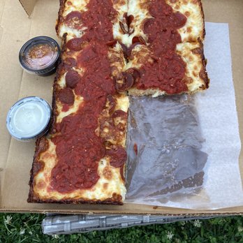 Side Door Pizza - Pepperoni Pizza (10x14") - Pizza Near Me - Washington, DC, District of Columbia Side Door Pizza - Pepperoni Pizza (10x14") - Pizza Near Me - Washington, DC, District of Columbia