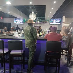 UniQue Soul Food & Cigar Lounge - Friday nights with DJ Dr Doom are fantastic