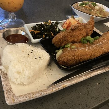 Bae Bae's Kitchen - Korean fried chicken with seaweed salad and pickled daikon - Korean Near Me - Pittsburgh, Pennsylvania Bae Bae's Kitchen - Korean fried chicken with seaweed salad and pickled daikon - Korean Near Me - Pittsburgh, Pennsylvania