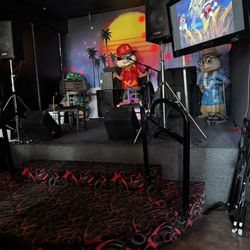 New Wave Cafe - Stage