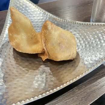 Samraat Curry Hut - Vegetable Samosa - Indian Near Me - Newark, California Samraat Curry Hut - Vegetable Samosa - Indian Near Me - Newark, California