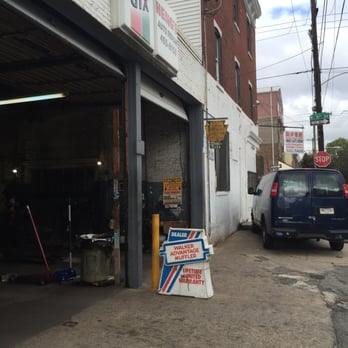 Heng's Auto Repair - Store front on 5th and moore st - Auto Repair Near Me - Philadelphia, Pennsylvania Heng's Auto Repair - Store front on 5th and moore st - Auto Repair Near Me - Philadelphia, Pennsylvania