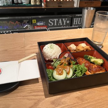 Sapps - Salmon Teriyaki Bento Box Lunch Special - Delish! - Japanese Near Me - Long Island City, New York