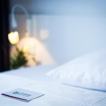 Lindemanns - Mini Zimmer - Hotels Near Me - Berlin, BE
