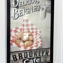 Brooklyn Cafe - They serve beignets!