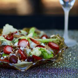 Quillian's Grill - Strawberry Pecan Grilled Chicken Salad