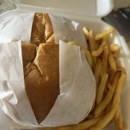 Torta de milanesa de res muy buena tambien Torta de milanesa de res muy buena tambien