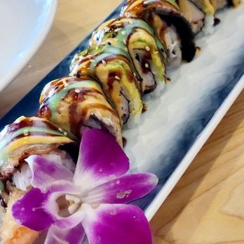 Hachi Ramen & Sushi Bar - S14.Double Dragon Roll(8) - Sushi Bars Near Me - Wylie, Texas