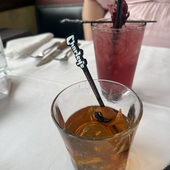 Charley's Steak House - Old fashion and Joes Hibiscus Lemonade - Seafood Near Me - Tampa, Florida